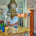 Plaza - Handwritten Collection Hotel Biarritz