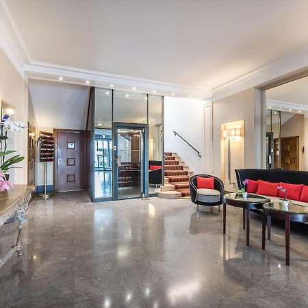 Plaza - Handwritten Collection