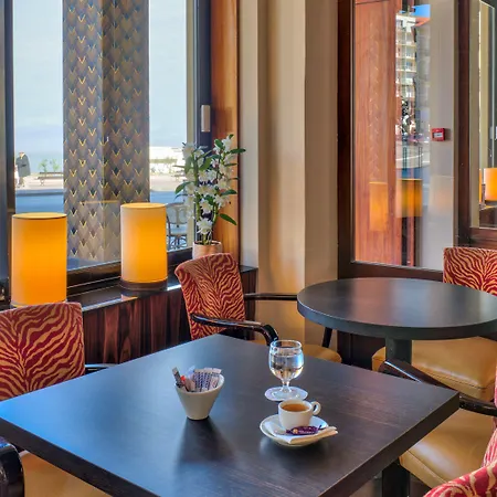 Plaza - Handwritten Collection Biarritz