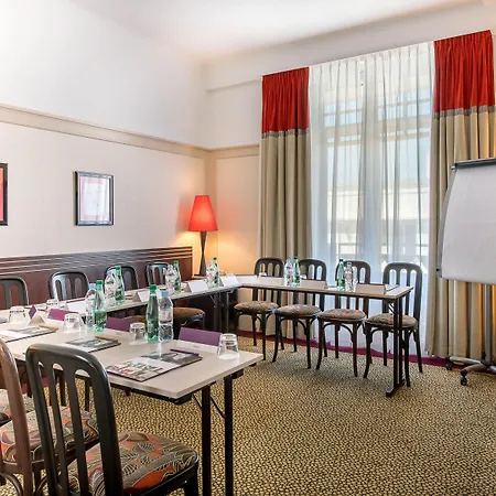 Plaza - Handwritten Collection 4*