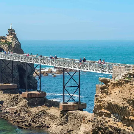 ميركيور سنتر بلازا 4*