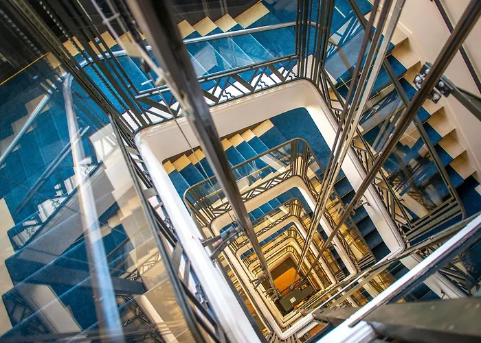 Plaza - Handwritten Collection Hotel