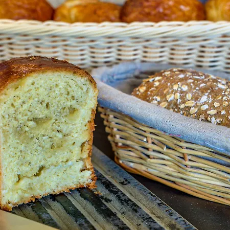 Plaza - Handwritten Collection Hotel 4*