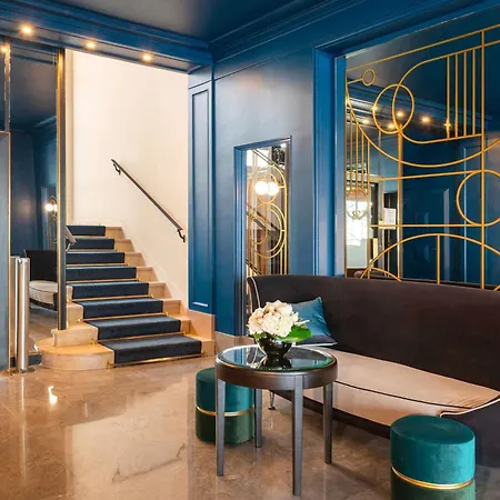 Hotel Plaza - Handwritten Collection