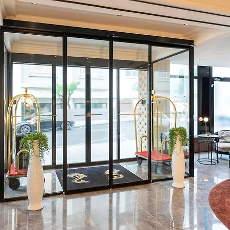 Hotel Plaza - Handwritten Collection 4*