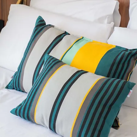 Plaza - Handwritten Collection Hotel Biarriz