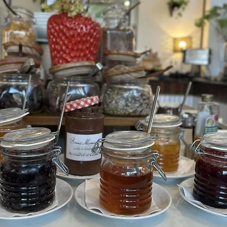Plaza - Handwritten Collection Hotel Biarriz