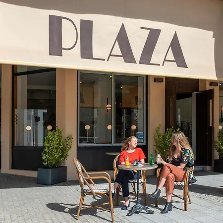 Plaza - Handwritten Collection 4* Biarriz