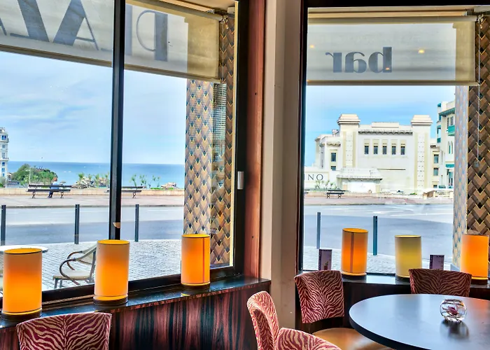 Ξενοδοχείο Plaza - Handwritten Collection