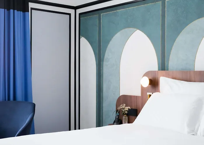 Plaza - Handwritten Collection Hotel