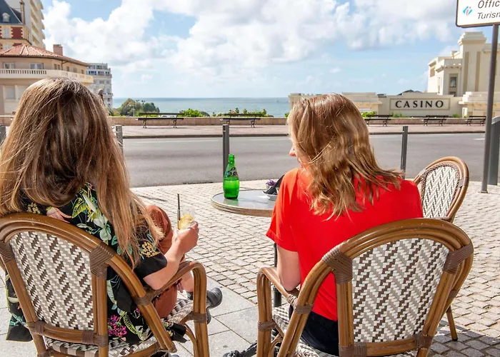 Hotel Plaza - Handwritten Collection 4*