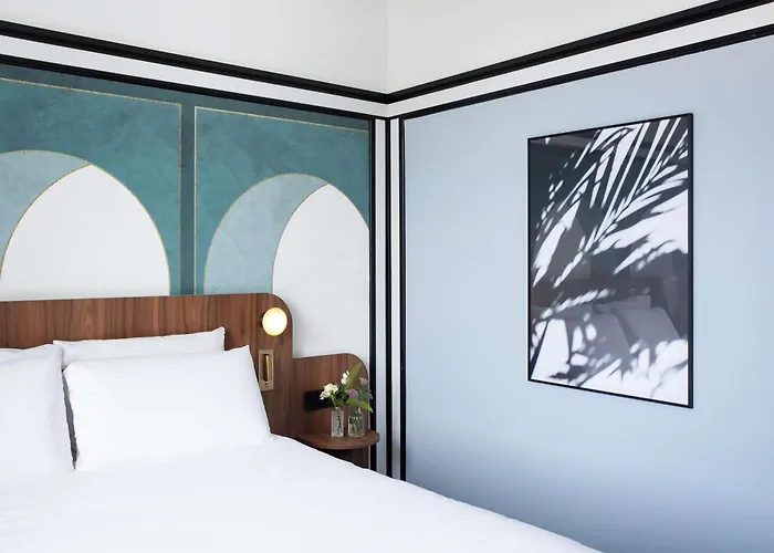 Plaza - Handwritten Collection Hotel